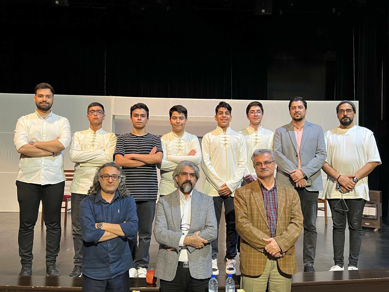 کسب مقام اول مسابقات تئاتر استانی